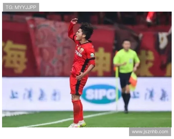 上海海港迎强劲对手较量全队力拼胜利誓夺关键三分