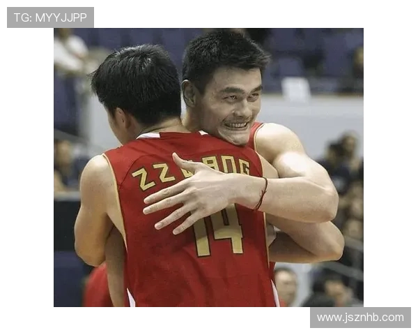 姚明与哈达迪精彩对决视频回顾两位篮球巨星的巅峰时刻再现