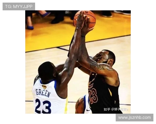 德雷蒙德格林如何在NBA赛场上展现全能防守与领导力